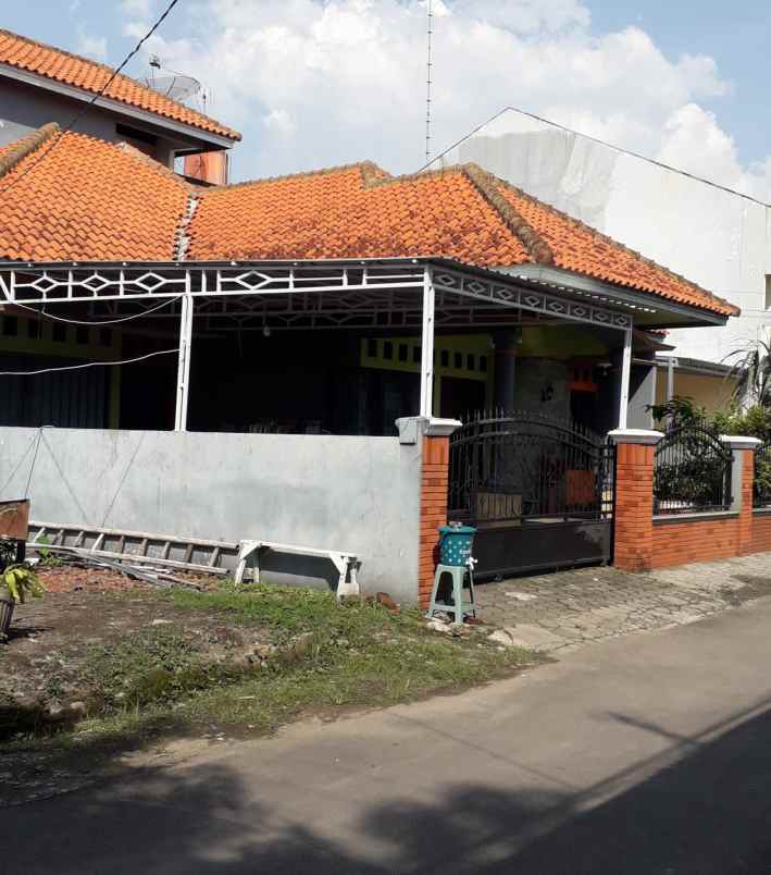 dijual rumah rendeng kec kota kudus kudus