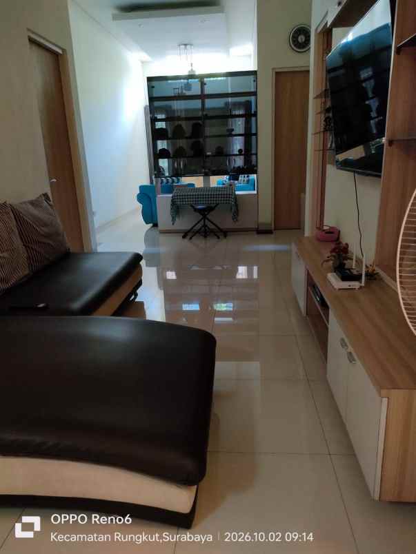 dijual rumah rungkut