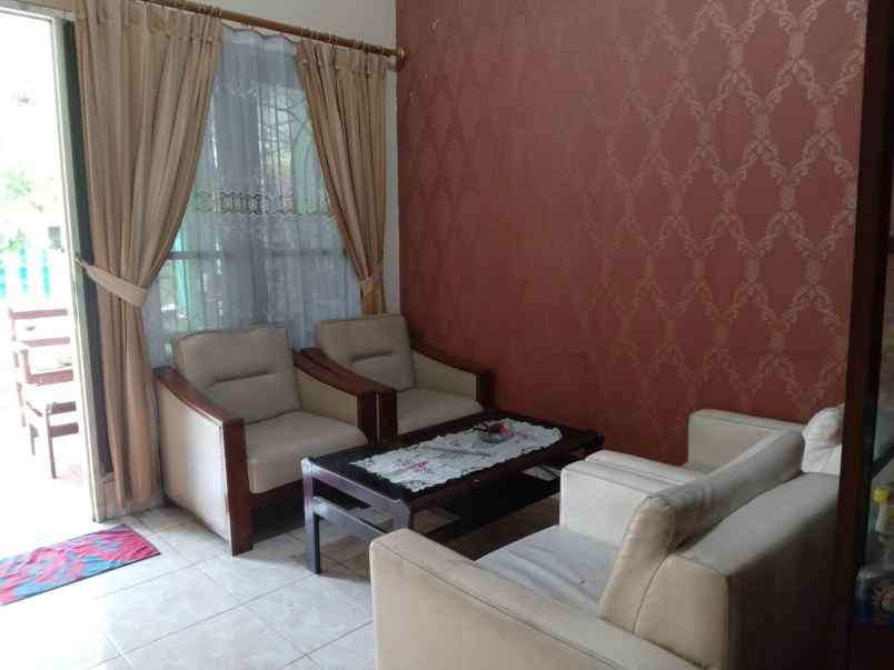 dijual rumah rungkut mejoyo