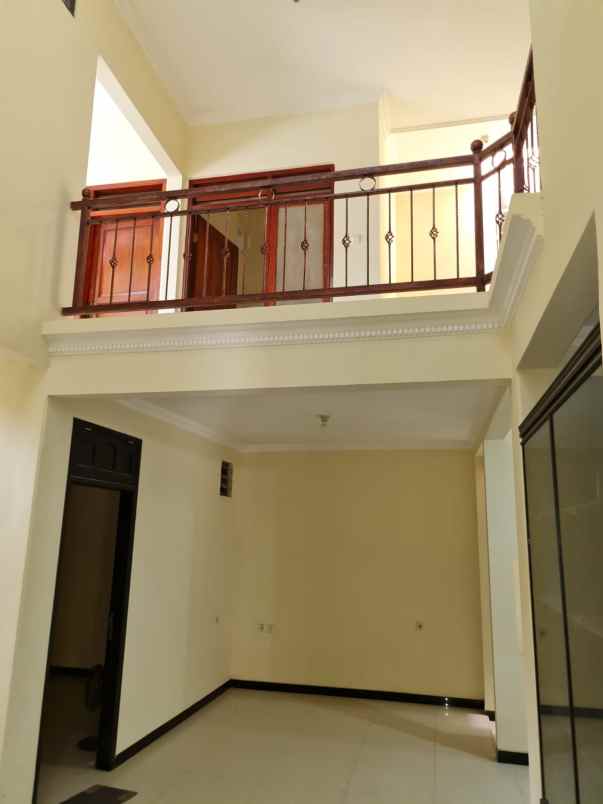dijual rumah rungkut menanggal harapan