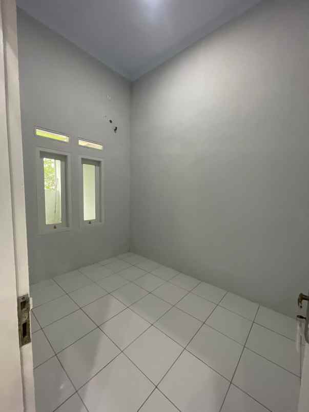 dijual rumah sahara indah permai