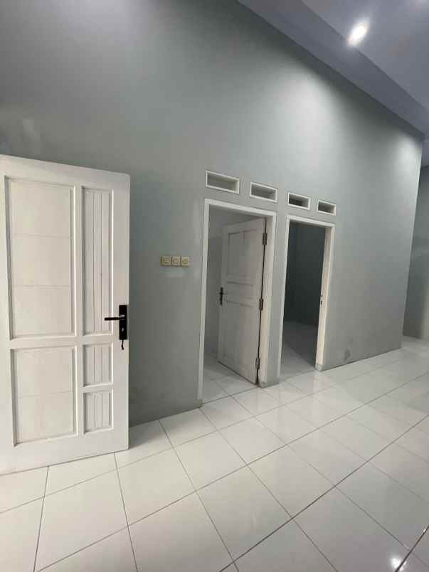 dijual rumah sahara indah permai