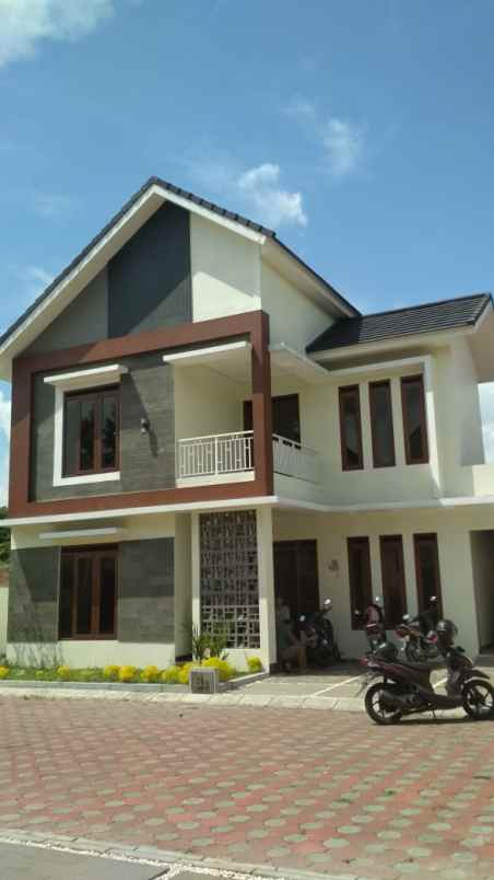 dijual rumah sambisari purwomartani kalasan