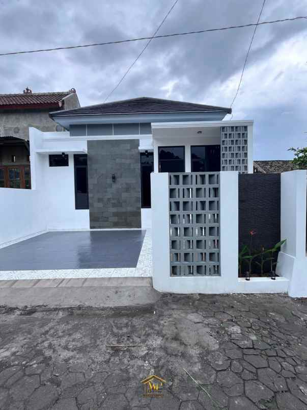 dijual rumah sardonoharjo