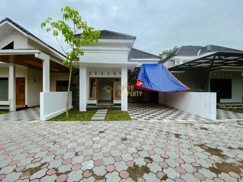 dijual rumah sardonoharjo