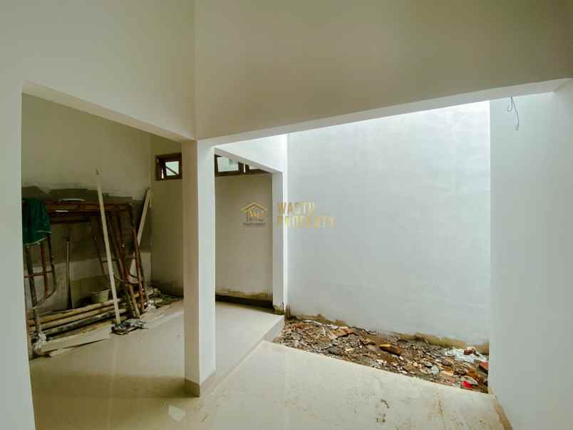 dijual rumah sardonoharjo