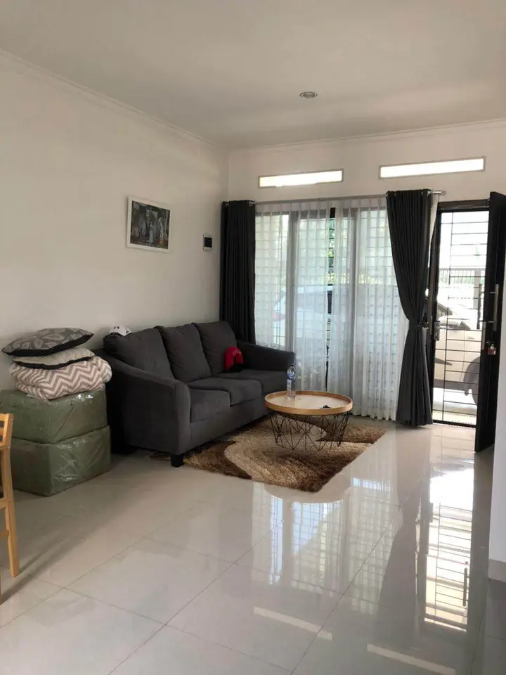 dijual rumah sariwangi bandung