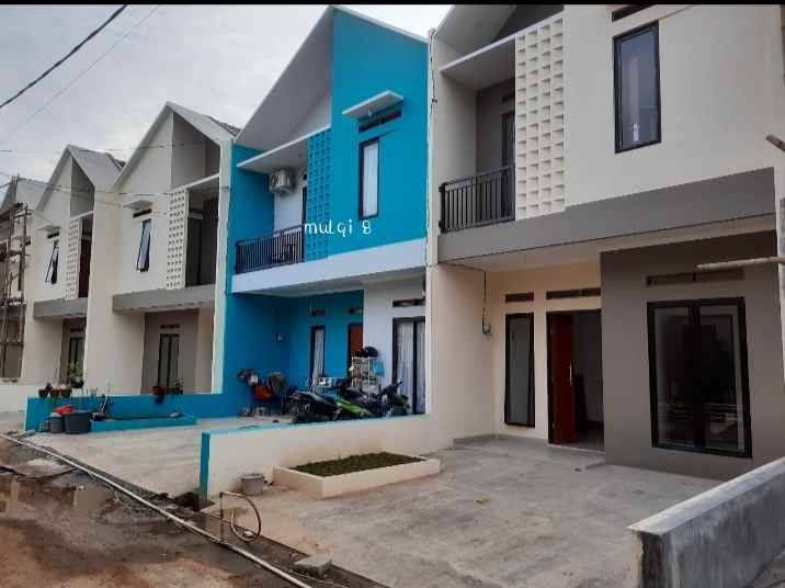 dijual rumah sawangan depok