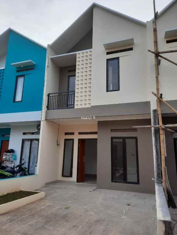 dijual rumah sawangan depok