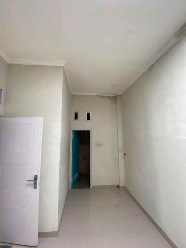 dijual rumah sawangan depok