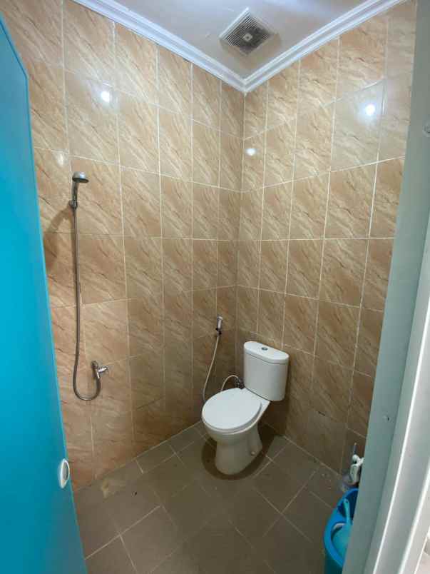 dijual rumah sawangan depok