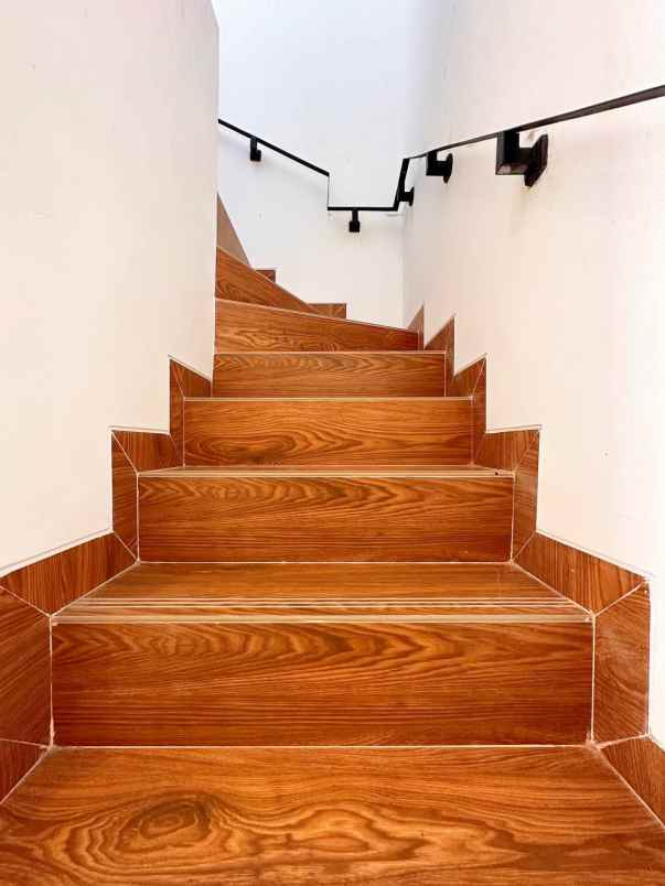 dijual rumah setu cipayung jakarta timur