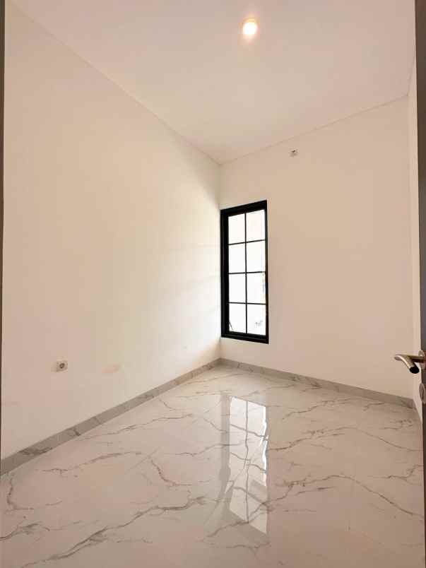 dijual rumah setu cipayung jakarta timur