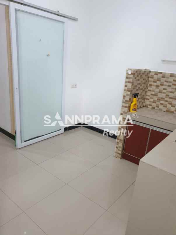 dijual rumah shm dalam cluster di beji depok siap huni