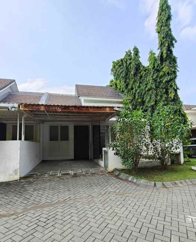dijual rumah siap huni area babatan pantai