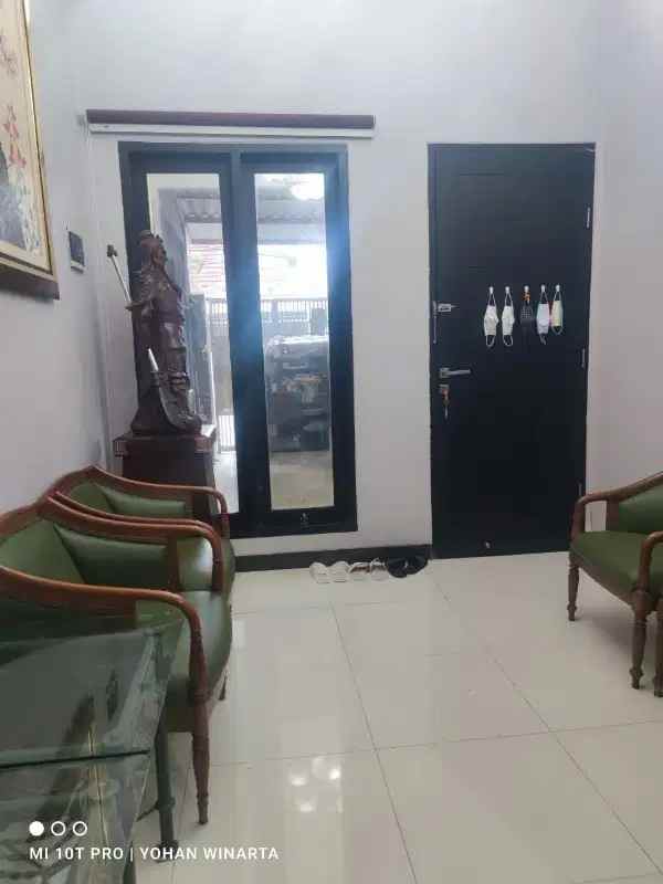 dijual rumah siap huni darmo baru barat