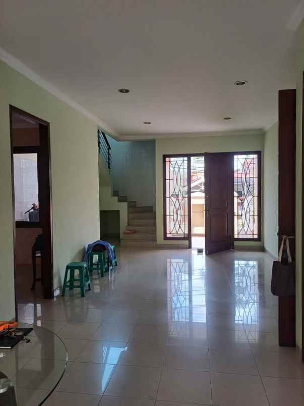 dijual rumah siaphuni di cengkir barat kelapa gading