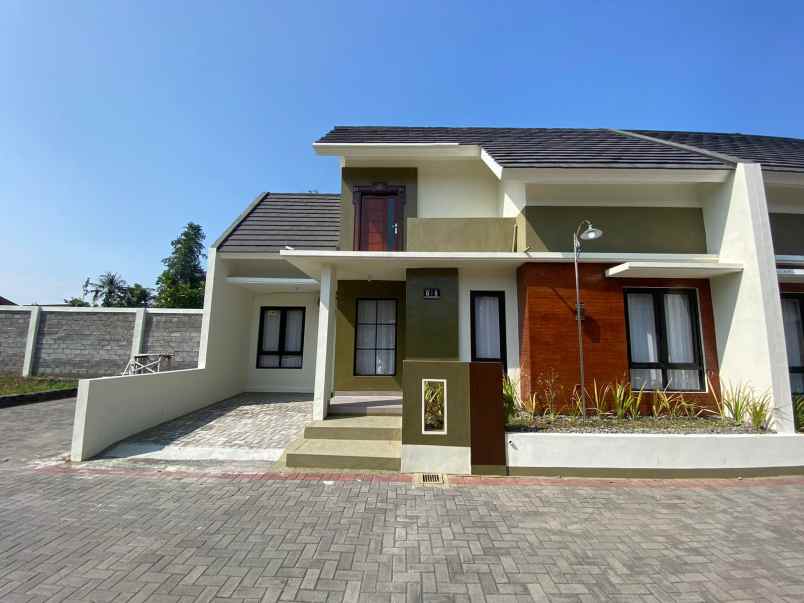 dijual rumah sidomuku randusari