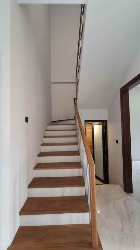 dijual rumah sinduharjo kec ngaglik kab