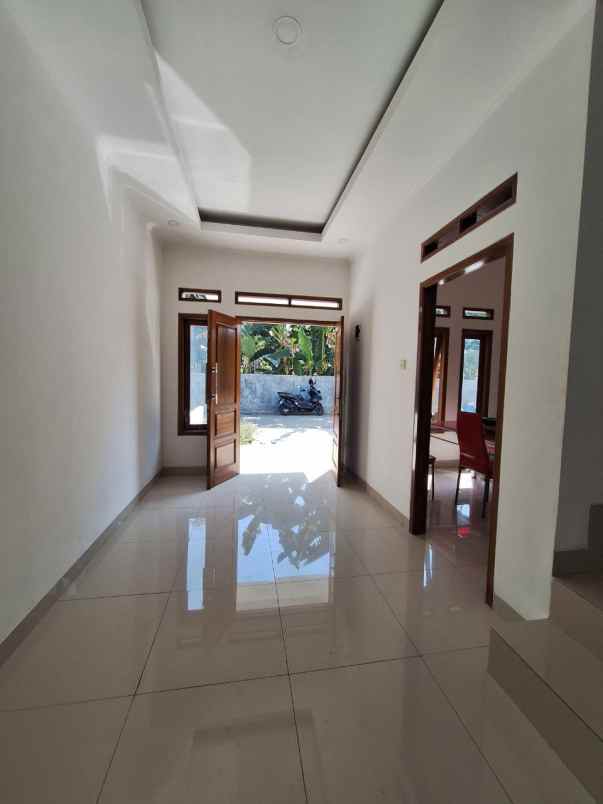 dijual rumah sip 353