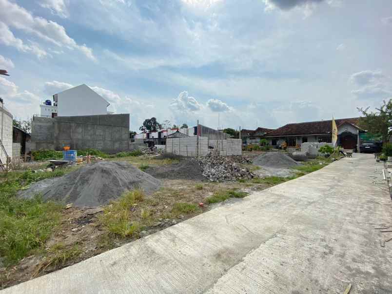 dijual rumah solodiran manisrenggo