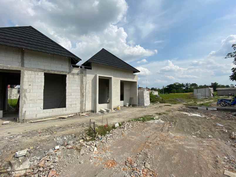 dijual rumah solodiran manisrenggo