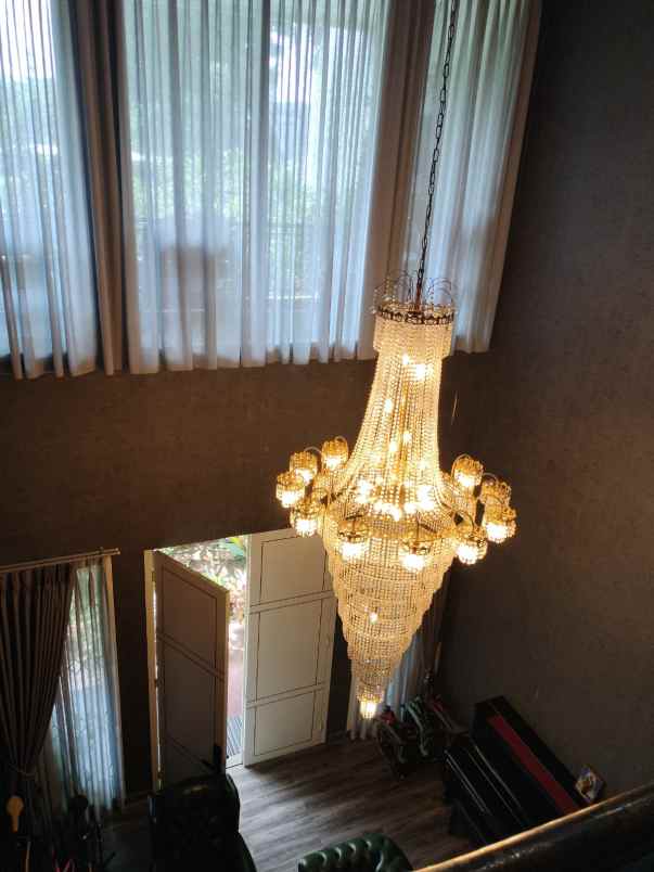 dijual rumah srengseng