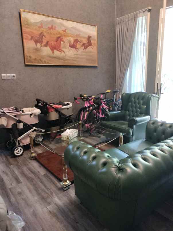dijual rumah srengseng