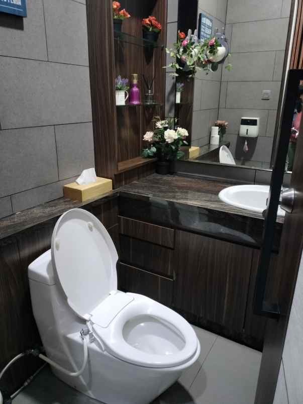 dijual rumah srengseng kembangan