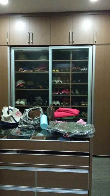 dijual rumah srengseng kembangan