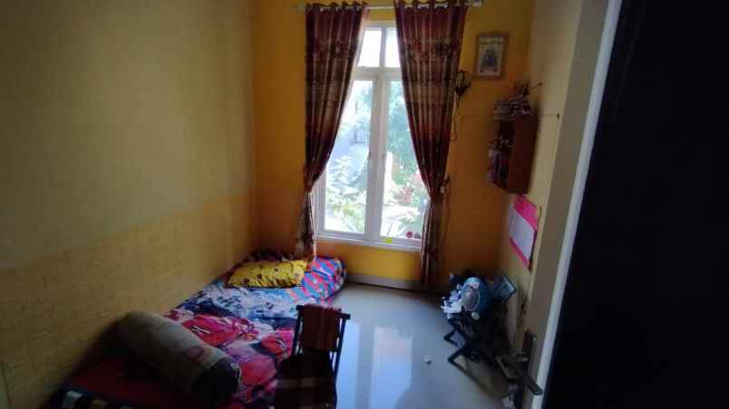 dijual rumah stasiun tugu