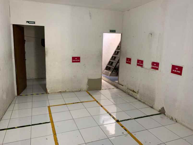 dijual rumah strategis daerah cikoko