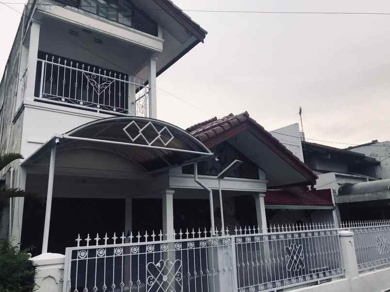 dijual rumah sukamenak