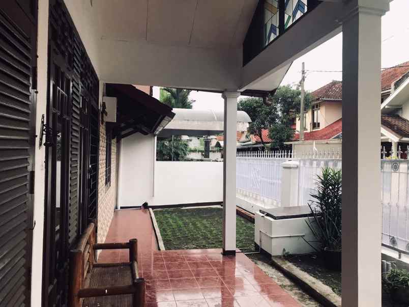 dijual rumah sukamenak