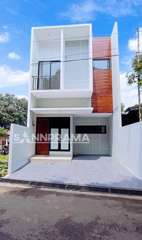 dijual rumah sukatani