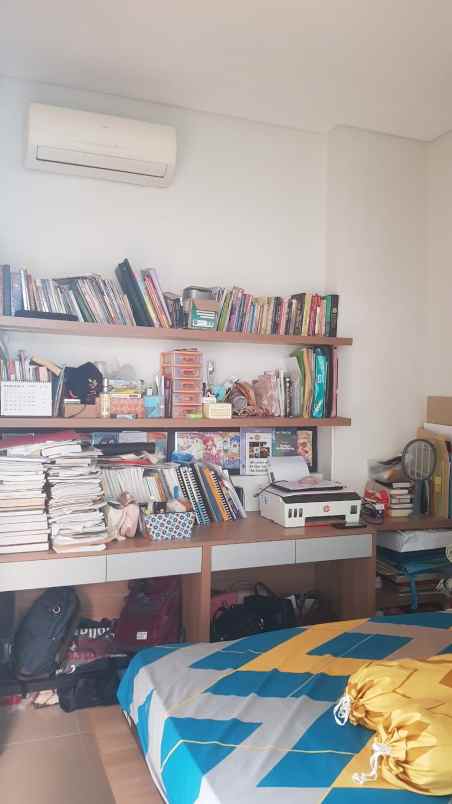 dijual rumah summarecon bandung cluster