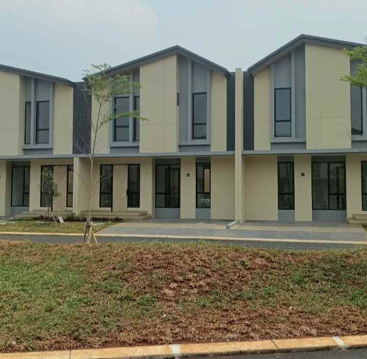 dijual rumah suvarna sutera tangerang