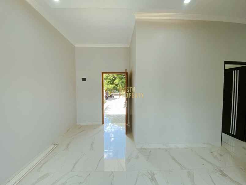 dijual rumah tamanmartani