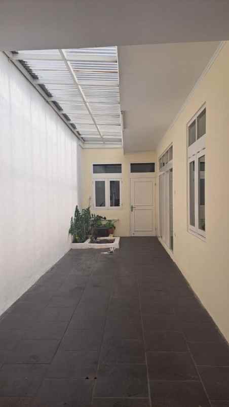 dijual rumah tamansiswa lodaya