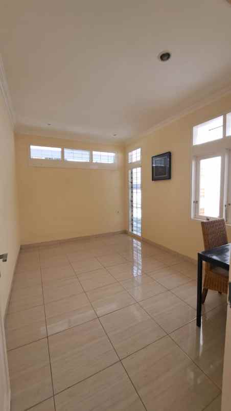 dijual rumah tamansiswa lodaya