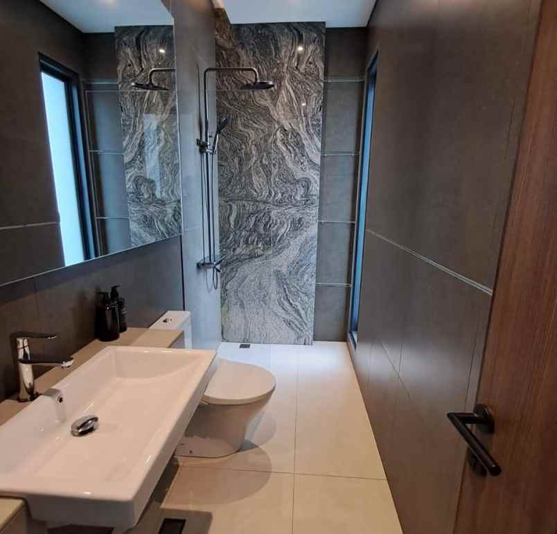 dijual rumah tanah baru depok