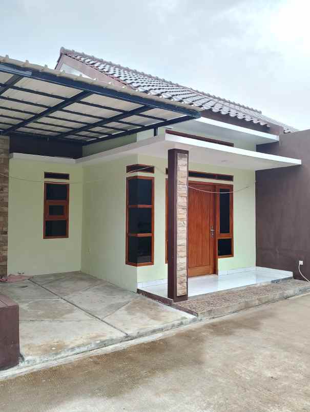 dijual rumah termurah lokasi nempel jalan besar