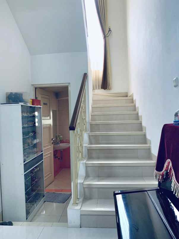 dijual rumah the royal residence