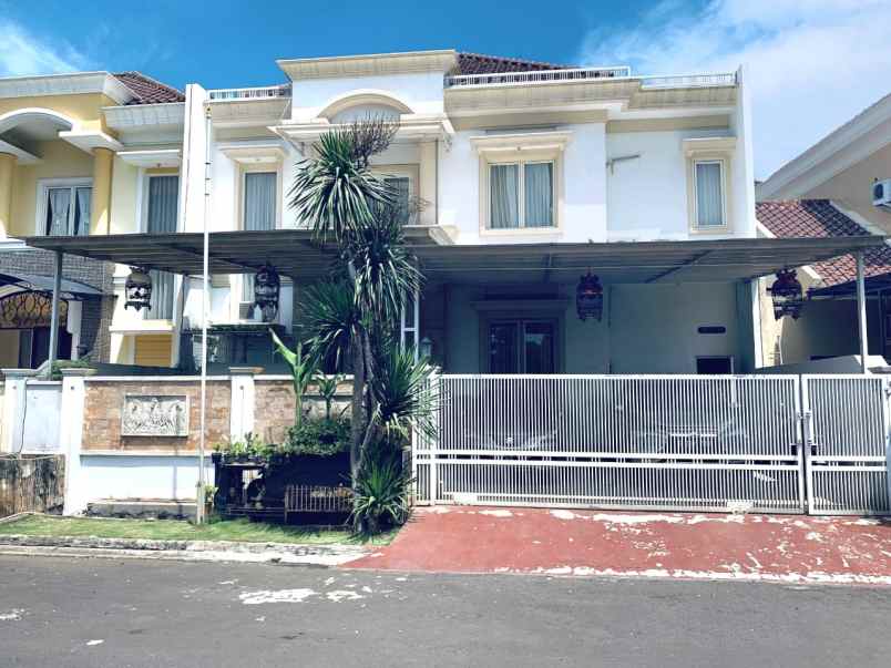 dijual rumah the royal residence