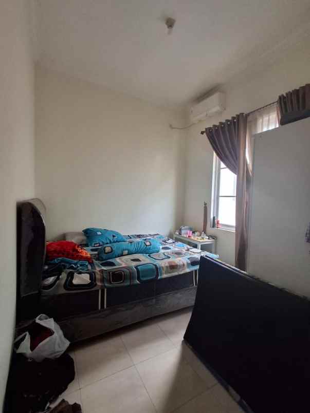 dijual rumah the royal residence