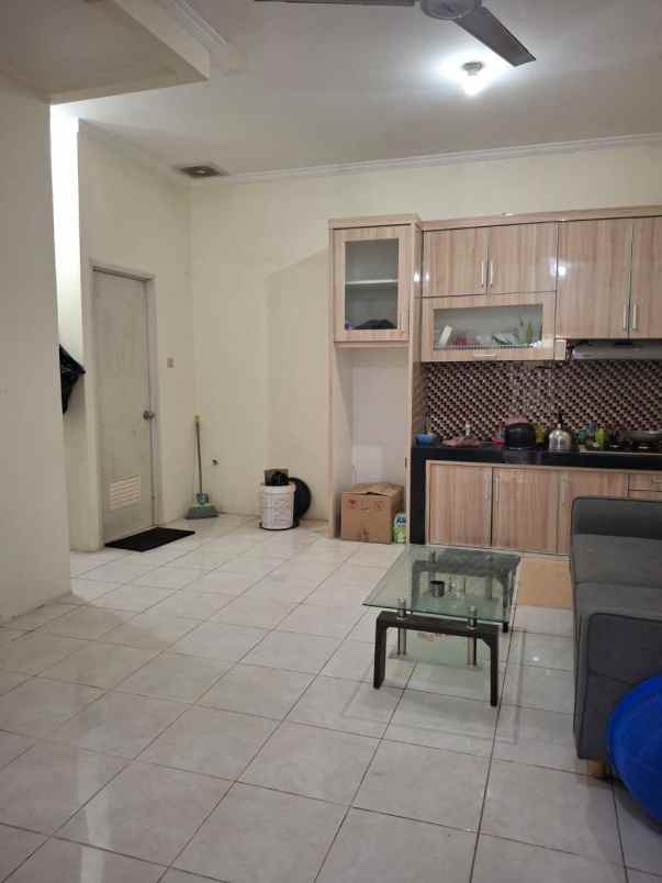 dijual rumah the royal residence