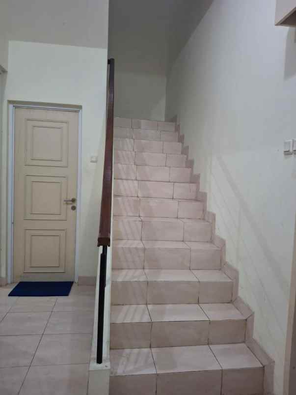 dijual rumah the royal residence