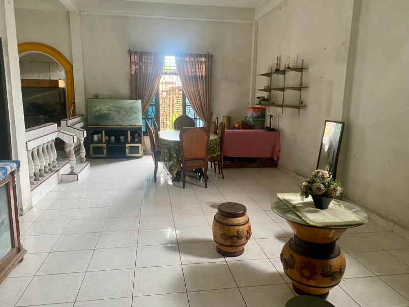 dijual rumah tinggal 2 lantai jl bromo medan