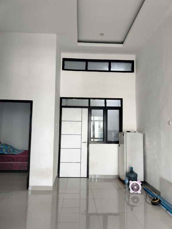 dijual rumah ujung harapan