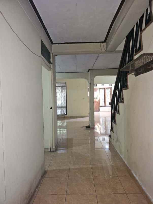 dijual rumah utan kayu